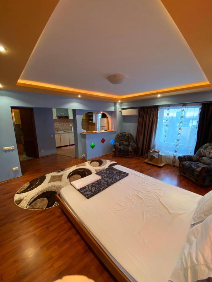 Elixir Studio Bukares Bagian luar foto